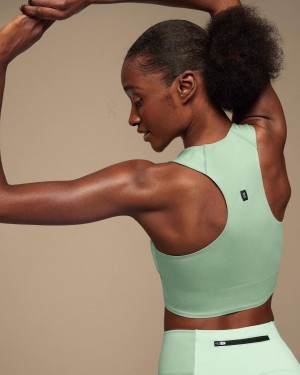 Green On Race Crop Women's Tank | USA_ON8156