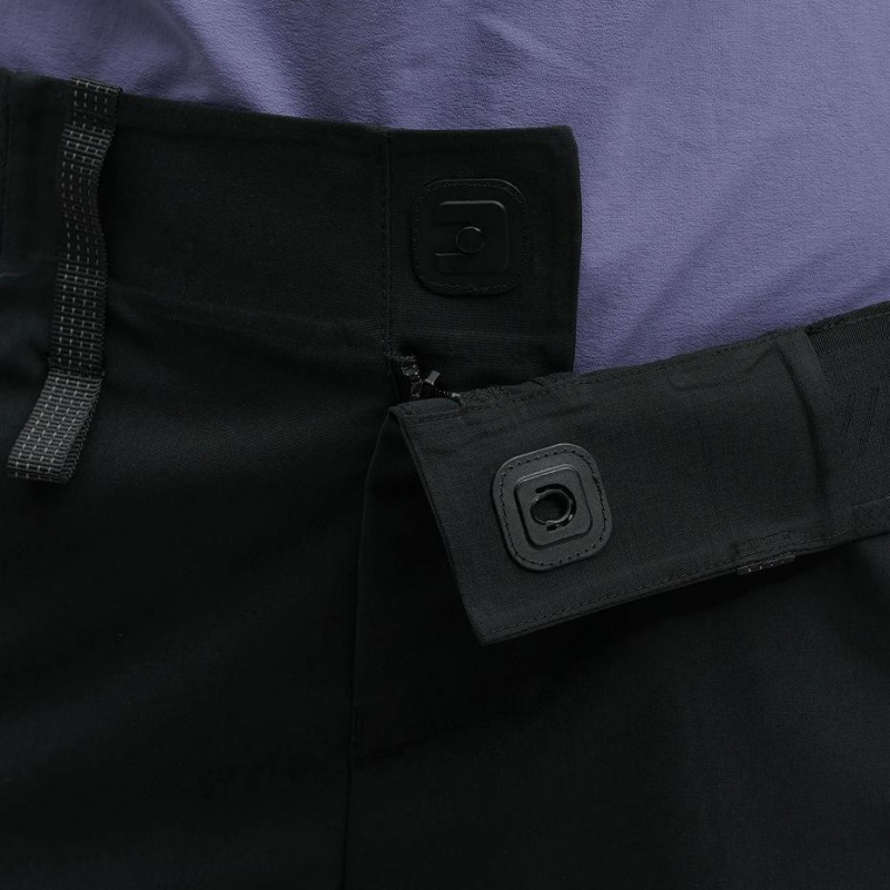 Black On Explorer Women's Shorts | USA_ON8257