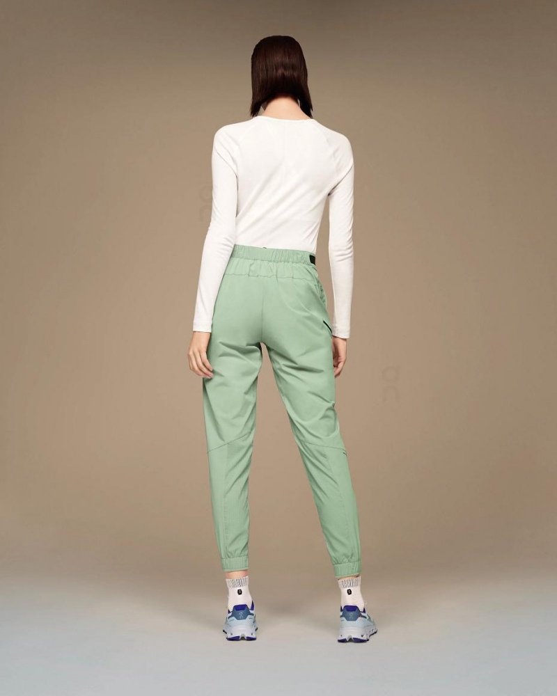 Green On Trek Women's Pants | USA_ON8723