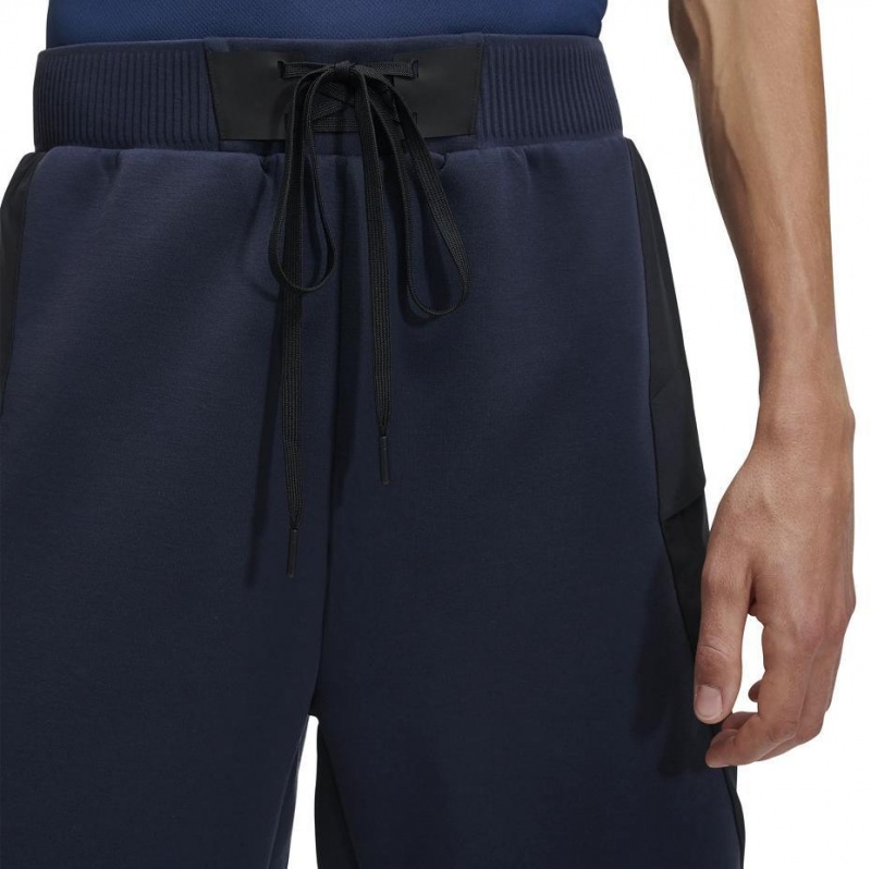 Navy On Movement Men's Shorts | USA_ON8628