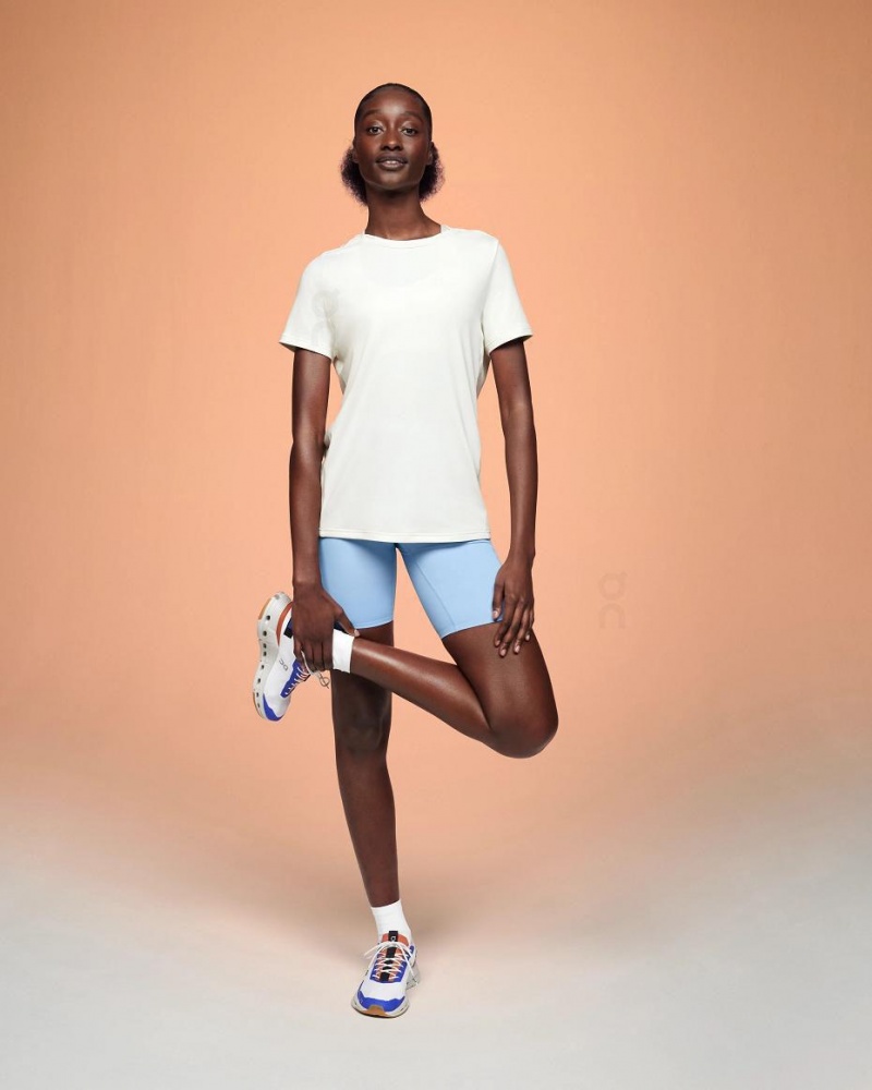 White On Focus-T Women's T-shirts | USA_ON8910