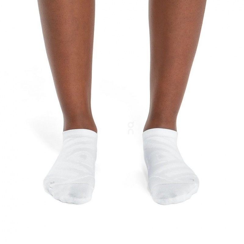 White On Performance Low Men's Socks | USA_ON8132