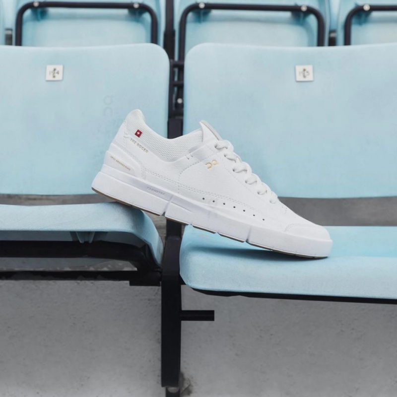 White On THE ROGER Centre Court Women's Sneakers | USA_ON9100