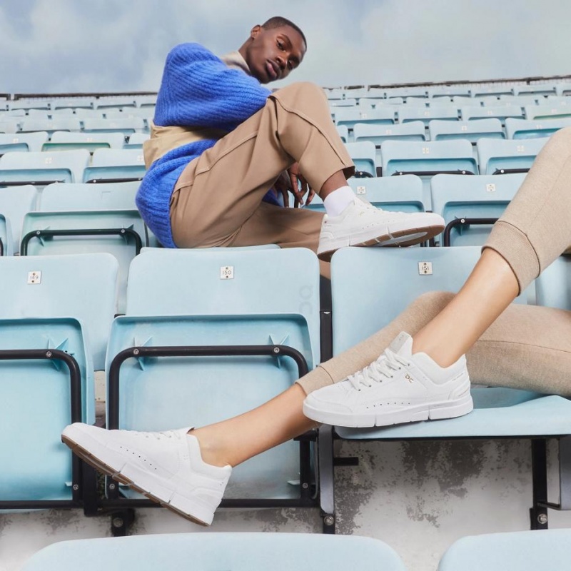 White On THE ROGER Centre Court Women's Sneakers | USA_ON9100